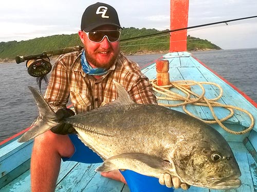Saltwater Fly-Fishing Giant Trevally